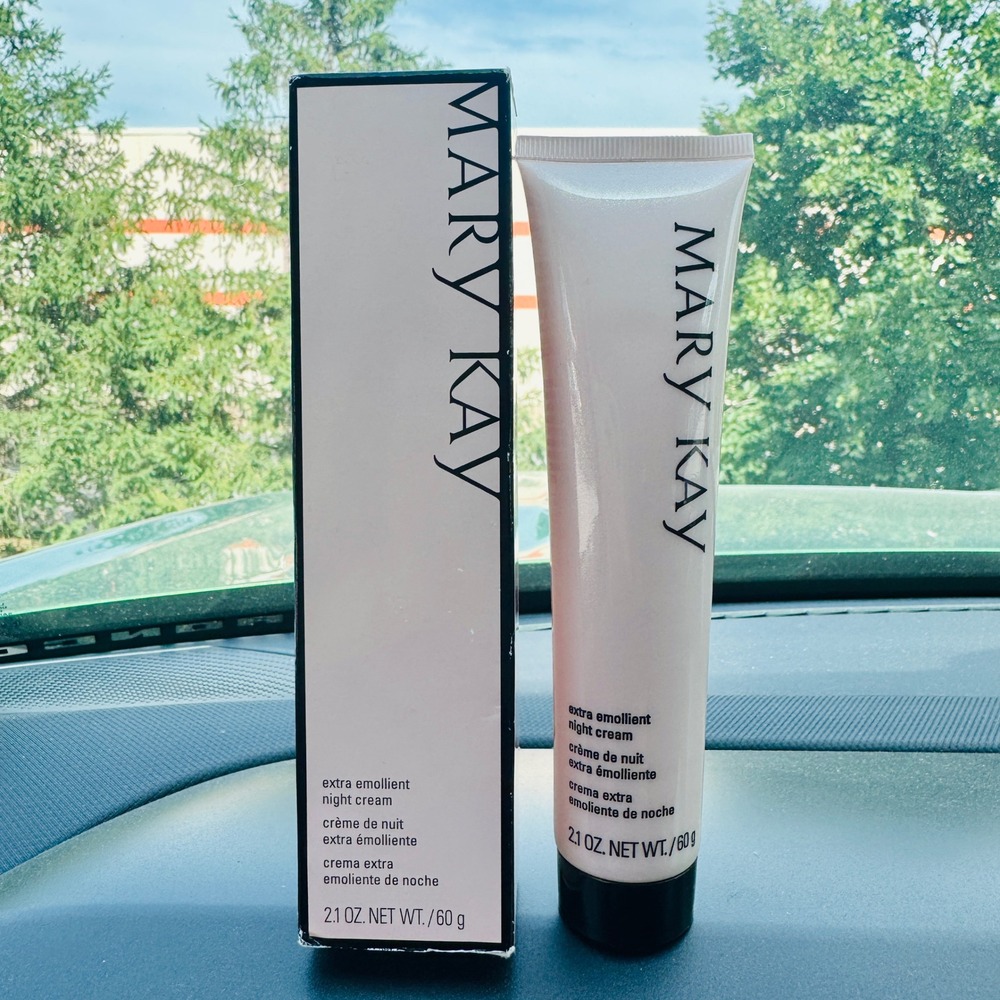 Mary Kay Extra Emollient Night Cream for Very Dry Skin 2.1 oz 60 g New in Box
